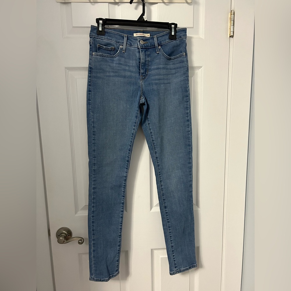 Levi's Women's Light Blue Shaping Skinny Jeans